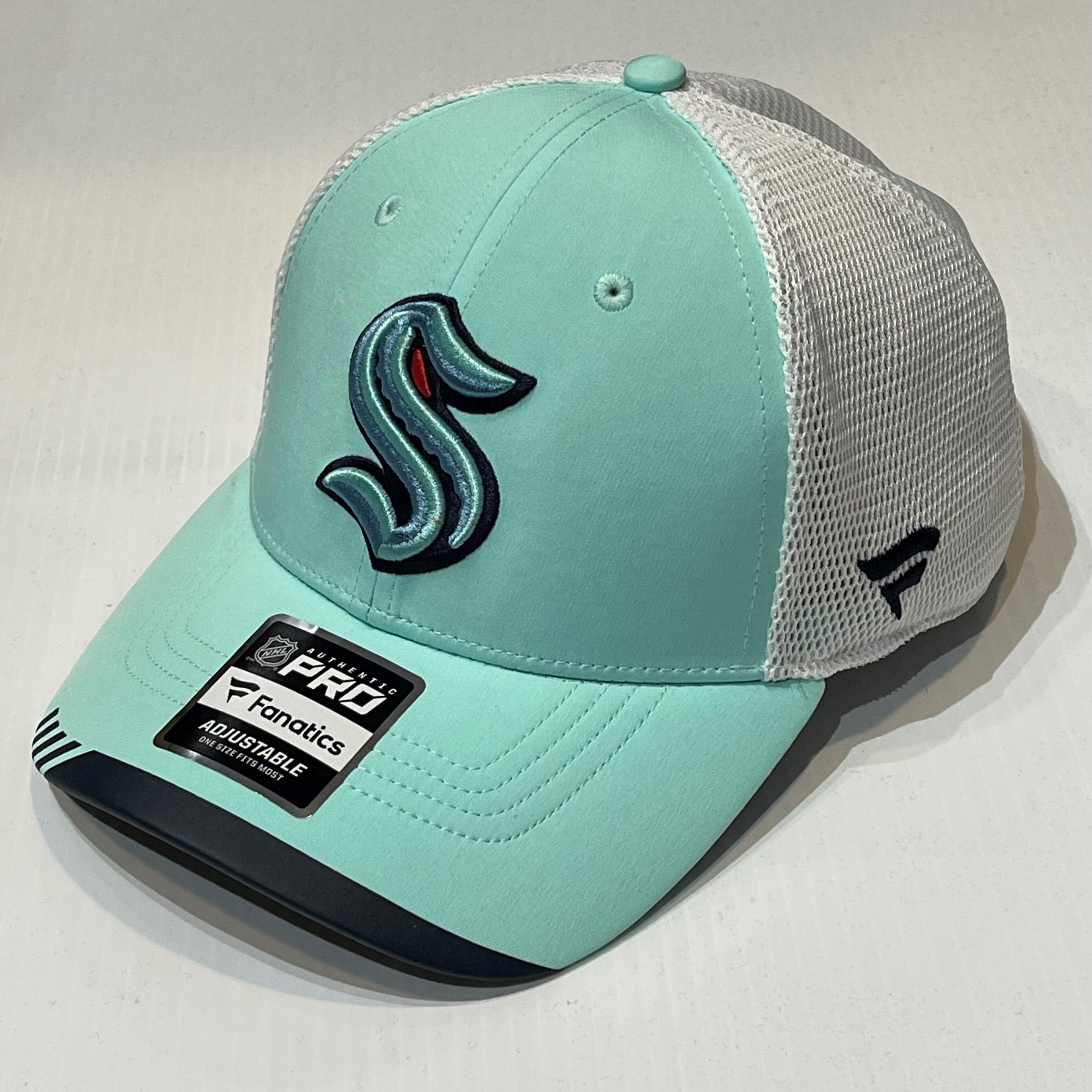 Fanatics St. Louis Blues Pro Authentic Locker Room Trucker