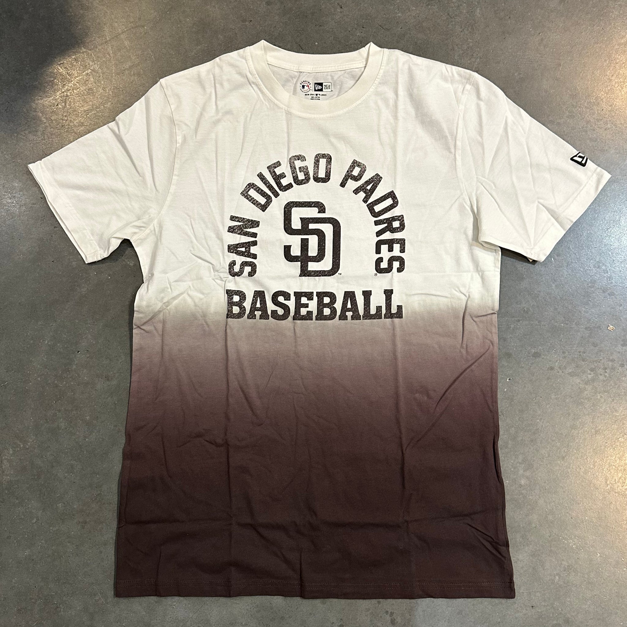 San Diego Padres New Era Men's Distressed Logo Ombre T-Shirt