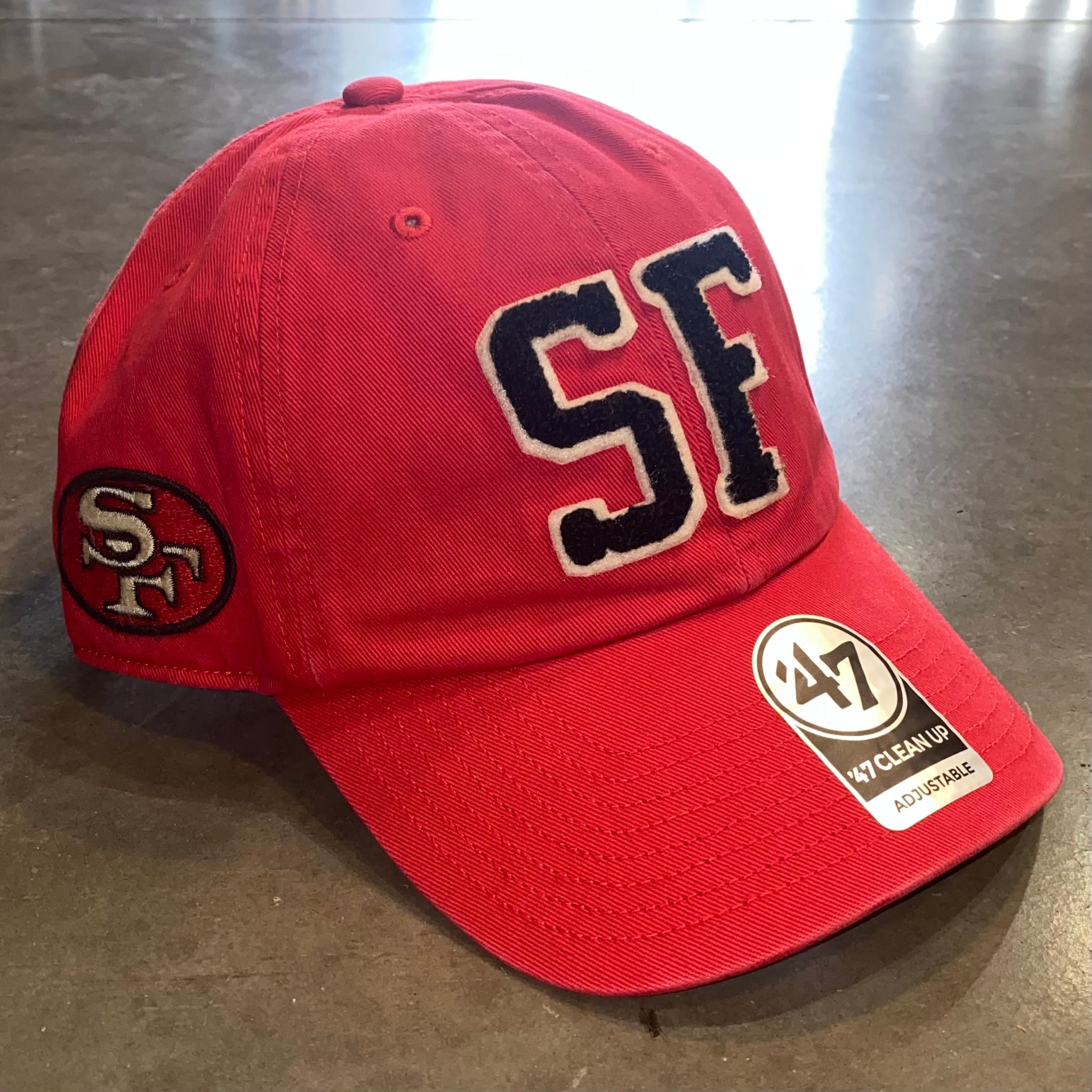 San Francisco 49ers Historic Hand Off 47 Clean Up Adjustable Hat