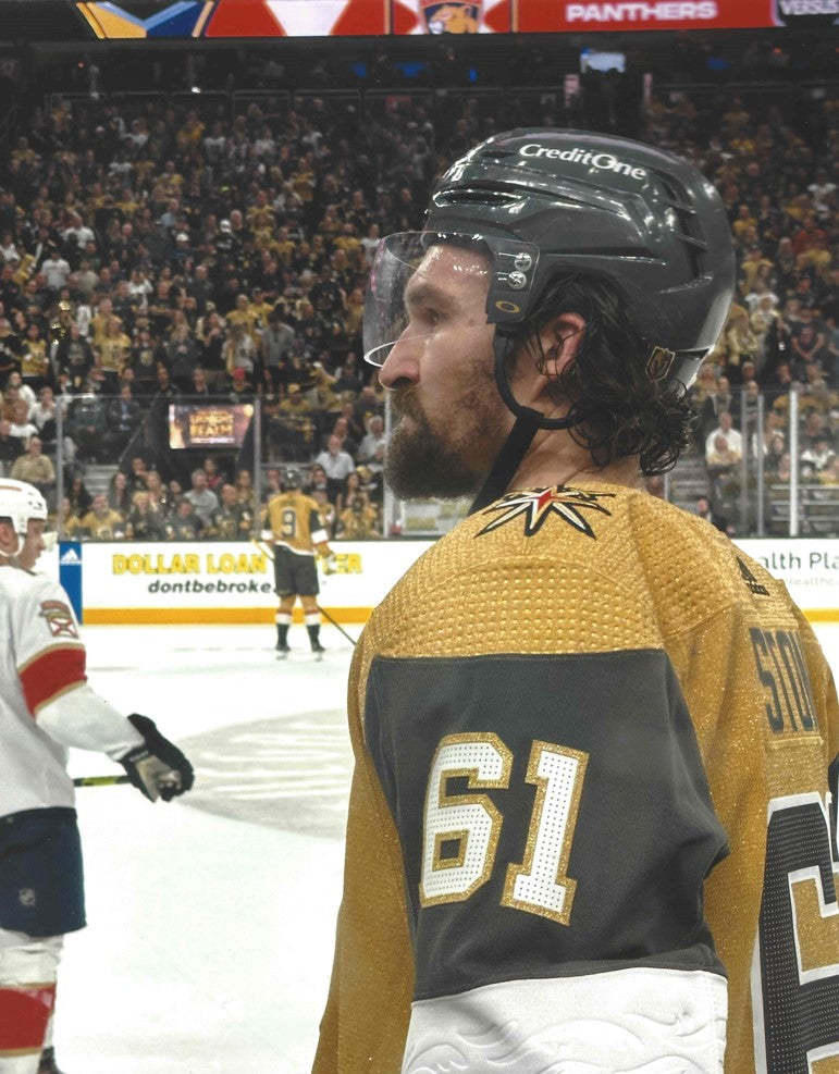 Vegas Golden Knights STONE PROFILE IN GOLD 8x10 Photo