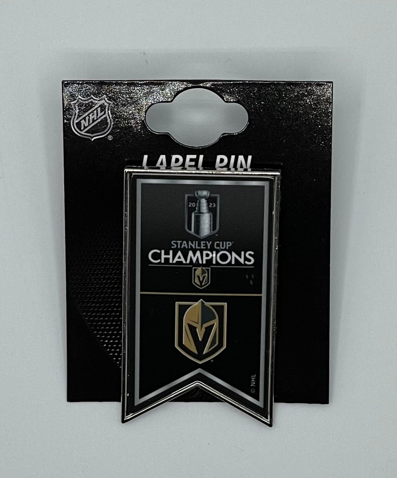 VEGAS GOLDEN KNIGHTS 2023 STANLEY CUP CHAMPIONS PIN BANNER