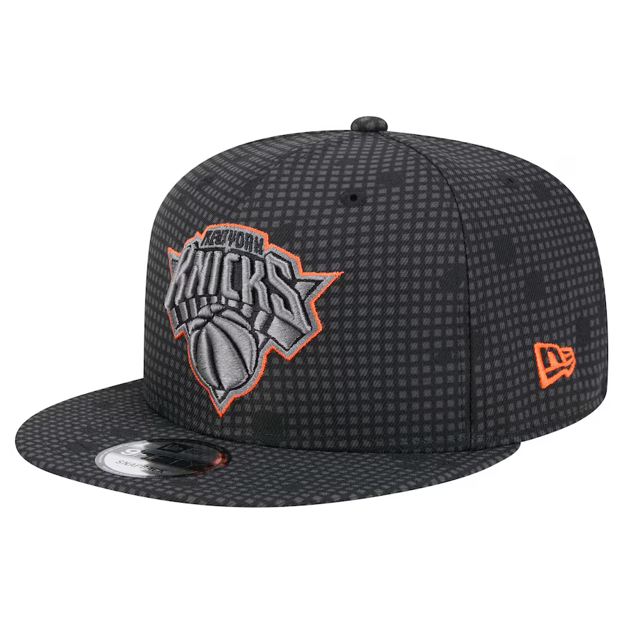 New York Knicks New Era Midnight Ink Pop Outline 9FIFTY Snapback Hat - Black