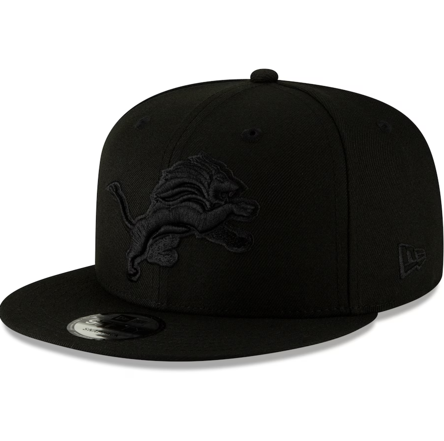 Detroit Lions New Era Black On Black 9FIFTY Adjustable Hat - Black