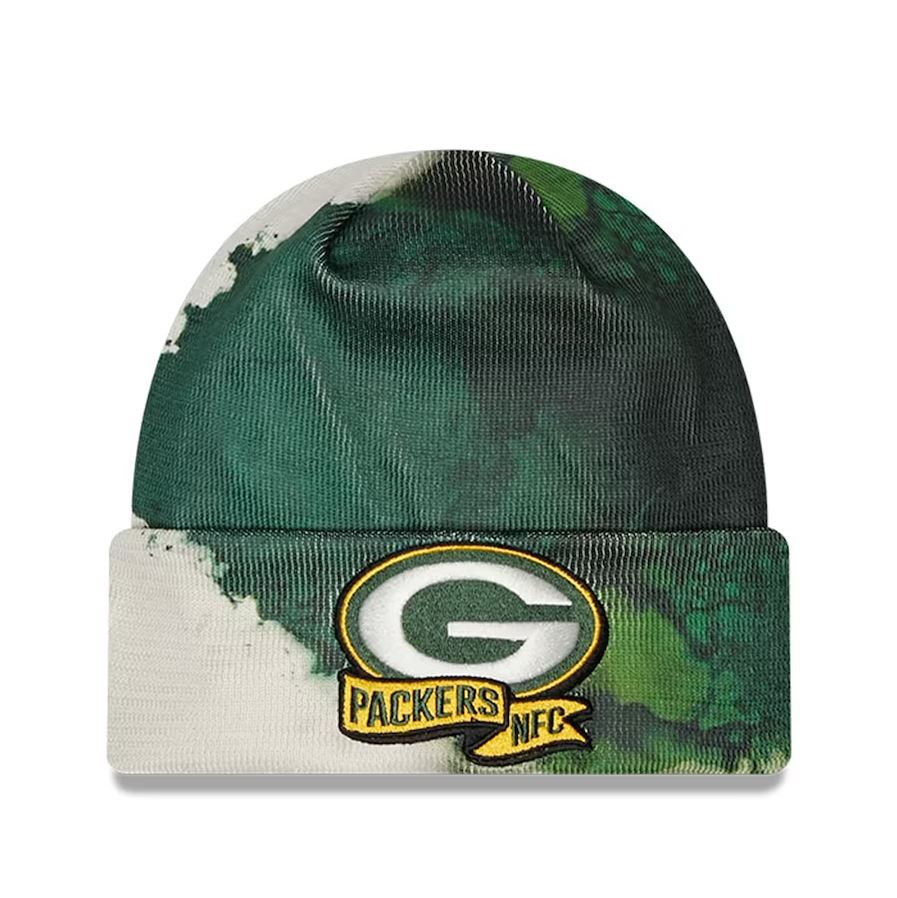 Men's Green Bay Packers New Era Green 2022 Sideline Ink Dye Cuffed Knit Hat